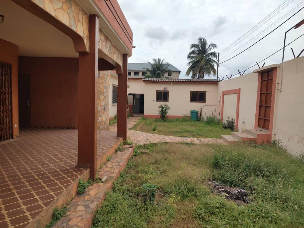 Villa en vente a lome hedjranawoé
