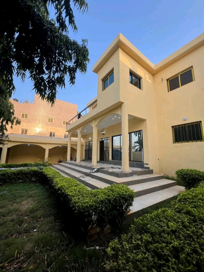 Belle villa en vente a Lome hedjranawoe