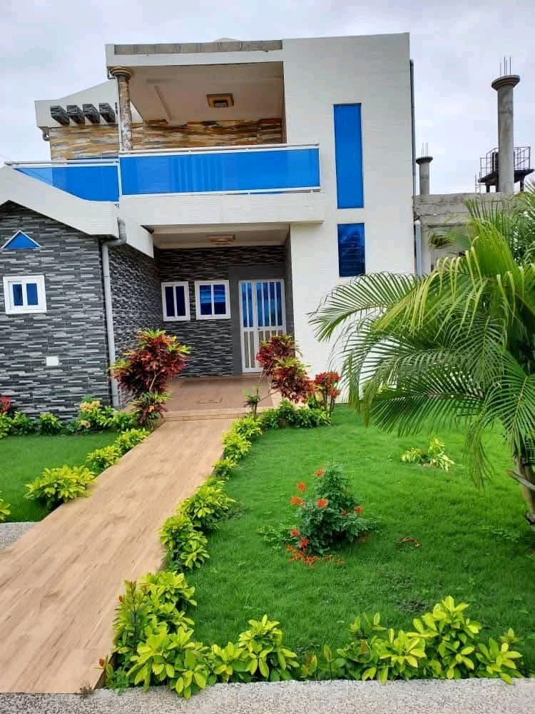 Villa en vente a Lomé avepozo