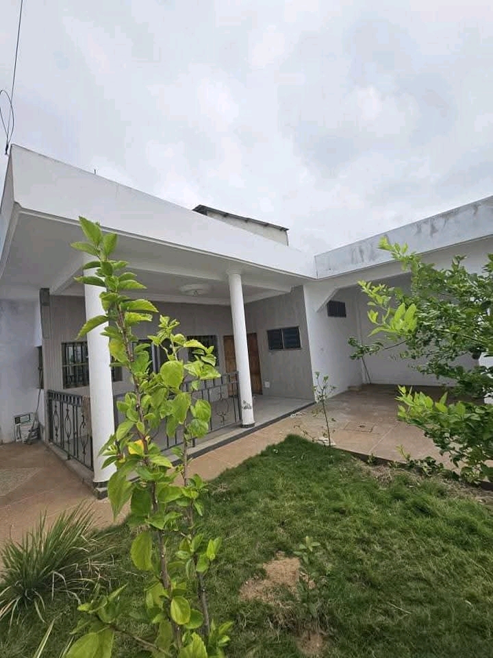 Villa en vente a Lomé baguida avepozo