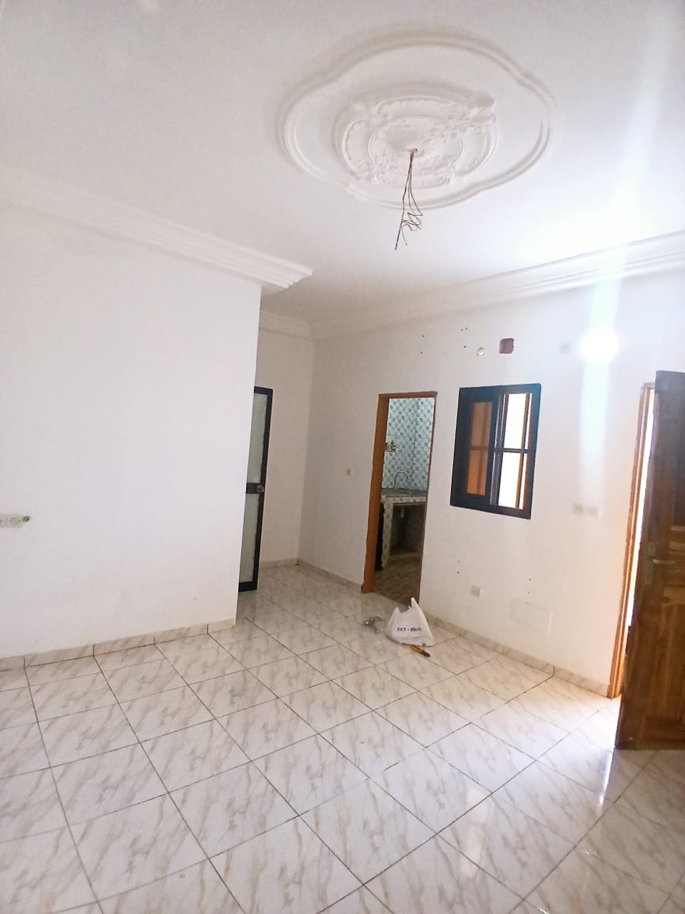 Piece interne a louer a adidogome logoté