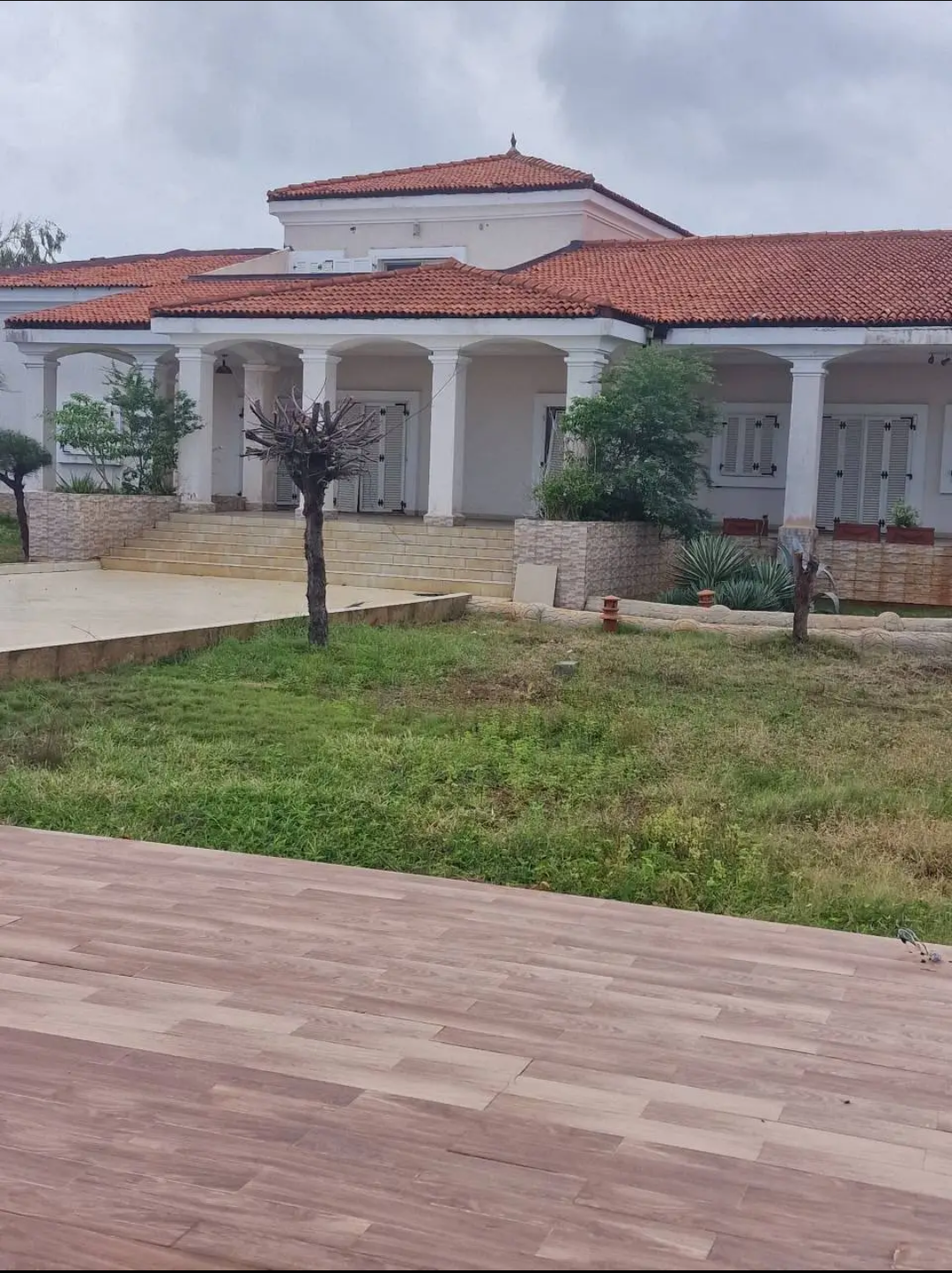 Villa a piscines à louer a lomé baguida