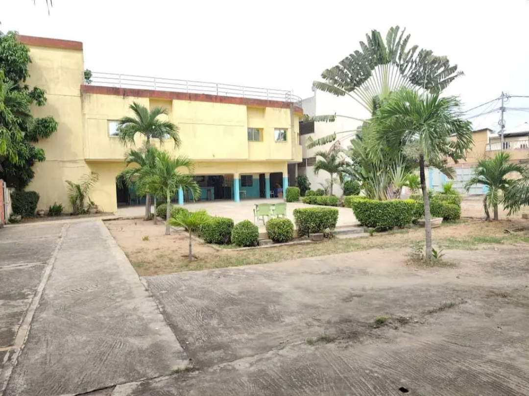 Hotel en vente a Lomé djidjolé