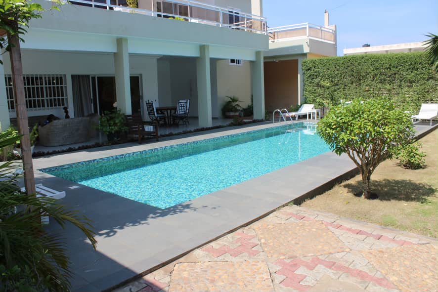 Villa en vente a Lomé avepozo