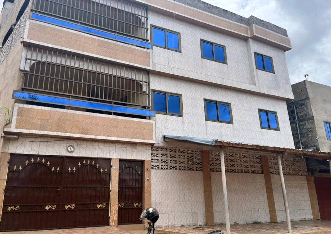 Villa en vente a Lomé agoe legbassito