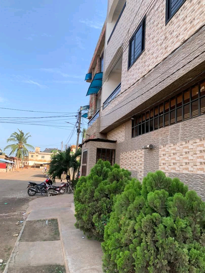 Villa meublée en vente a Lomé hedjranawoé cito aeroport
