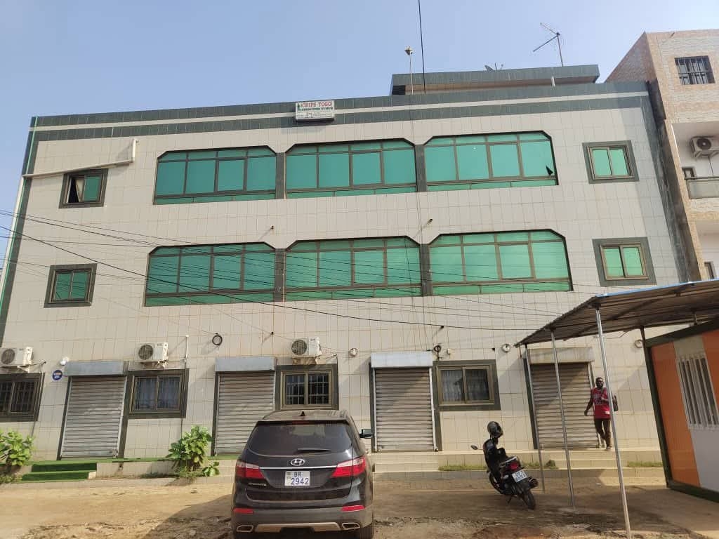 Maison a étage en vente a Lomé atiegou