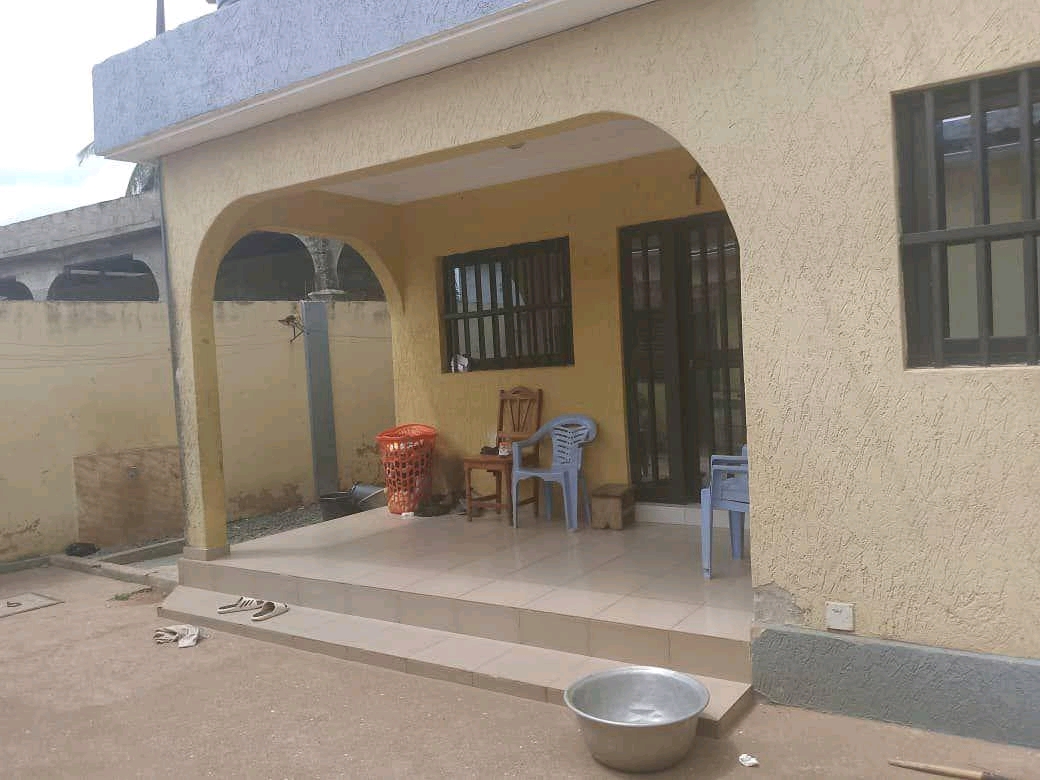 Villa a vendre a lome adidogomé segbé
